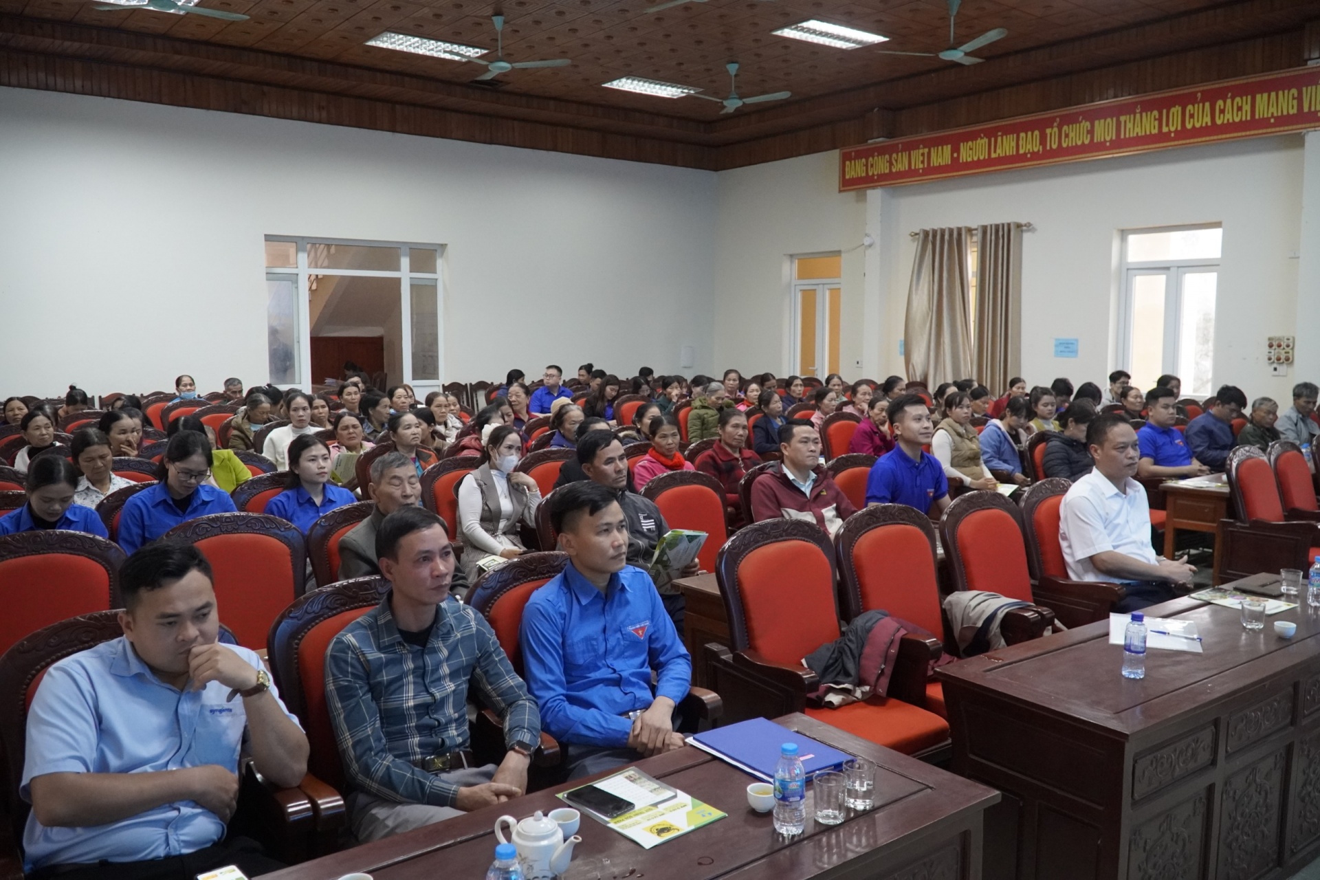 Quang cảnh Hội nghị