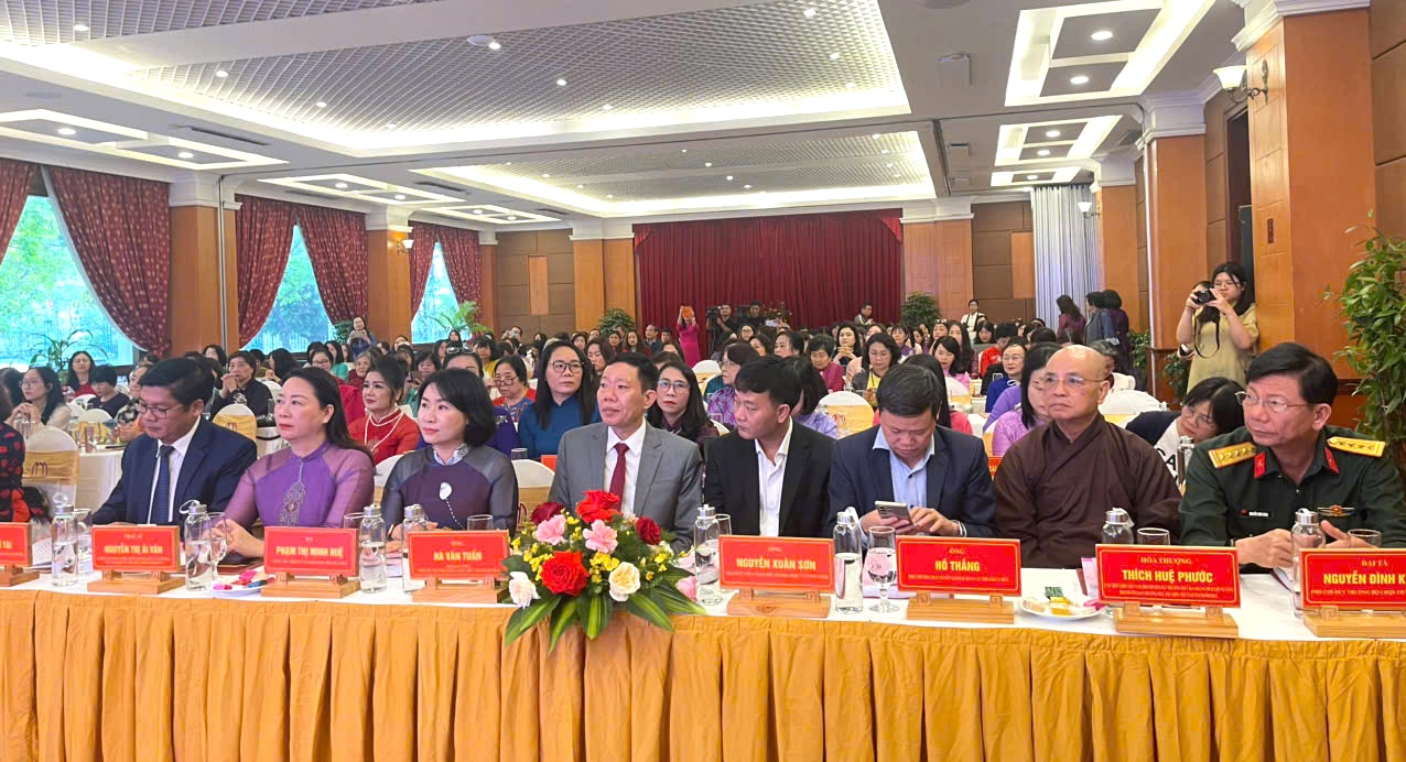 Hội nghị khoa học toàn quốc lần thứ IV Hội Nữ trí thức Việt Nam - Đổi mới, sáng tạo vì môi trường và sức khỏe cộng đồng Hội nghị nữ Khoa học toàn quốc lần thứ IV - Đổi mới, sáng tạo vì môi trường và sức khỏe cộng đồng