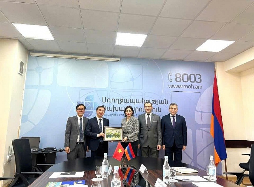 TĂNG CƯỜNG HỢP TÁC VỀ Y TẾ NHÂN CHUYẾN THĂM CHÍNH THỨC CỘNG HÒA ARMENIA CỦA CHỦ TỊCH QUỐC HỘI VIỆT NAM