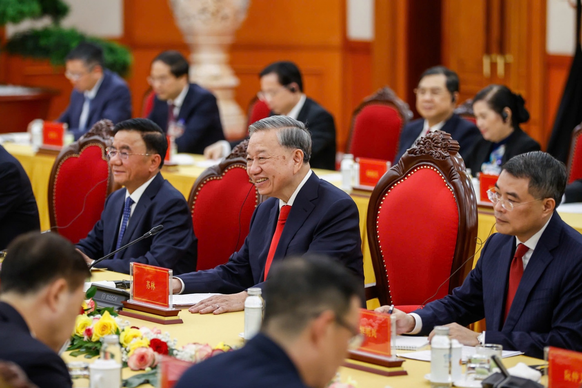 Tổng Bí thư Tô Lâm nhấn mạnh Đảng, Nhà nước Việt Nam luôn coi phát triển quan hệ với Trung Quốc là yêu cầu khách quan, lựa chọn chiến lược và ưu tiên hàng đầu trong tổng thể đường lối đối ngoại của Việt Nam - Ảnh: VGP