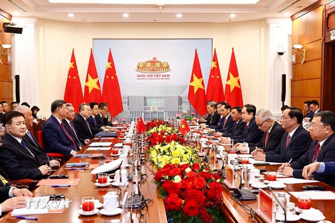 Chủ tịch Quốc hội Trần Thanh Mẫn hội kiến Tổng Bí thư, Chủ tịch nước Trung Quốc Tập Cận Bình thăm cấp Nhà nước tới Việt Nam. (Ảnh: TTXVN)