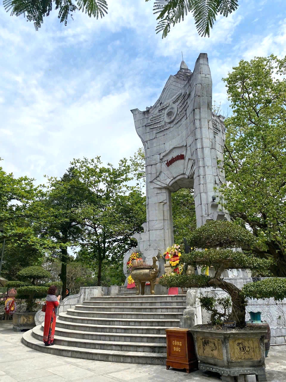 Một ngày Tháng Tư với Quảng Trị “máu và hoa”