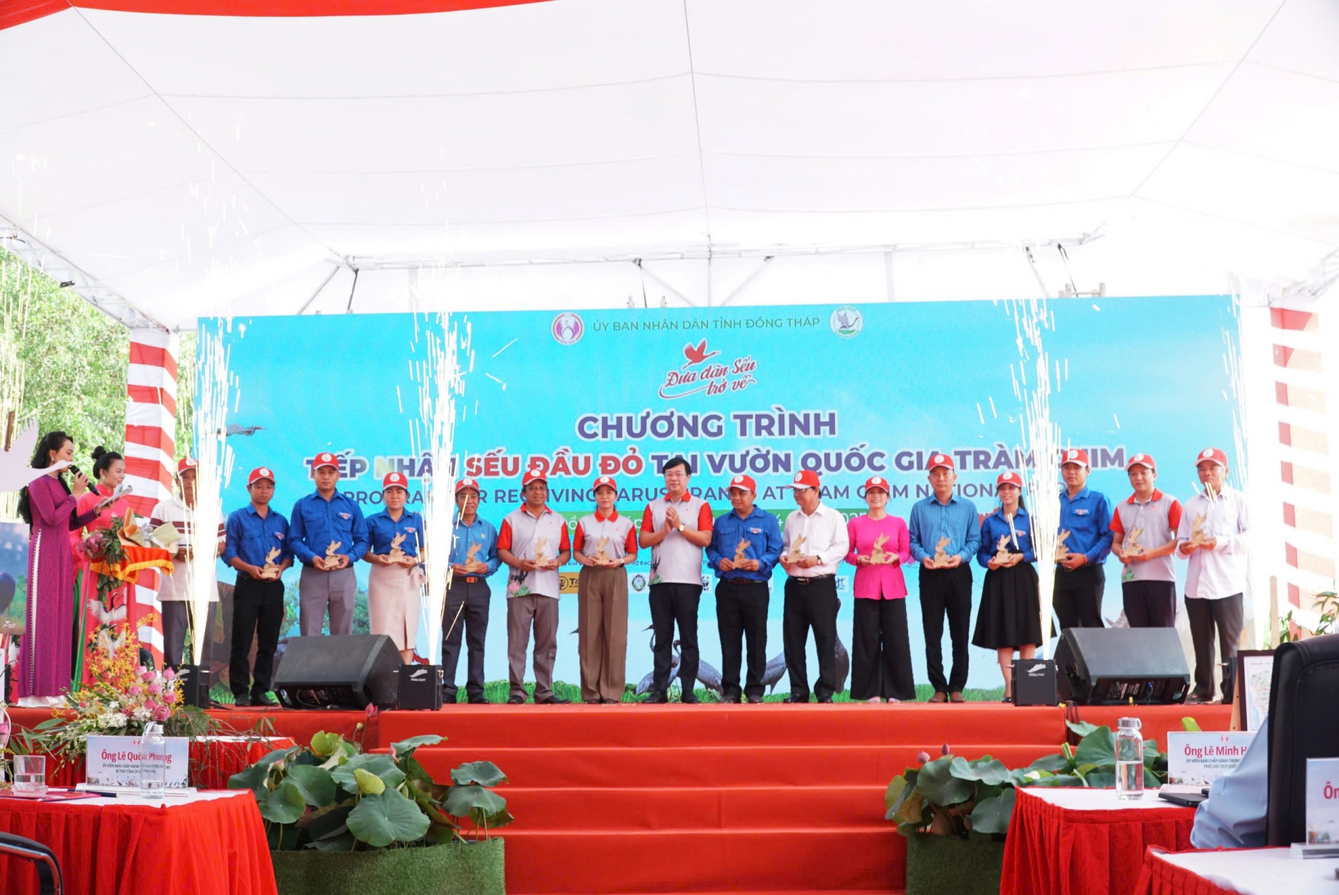 Trách nhiệm giữ gìn hệ sinh thái và bảo tồn Sếu đầu đỏ