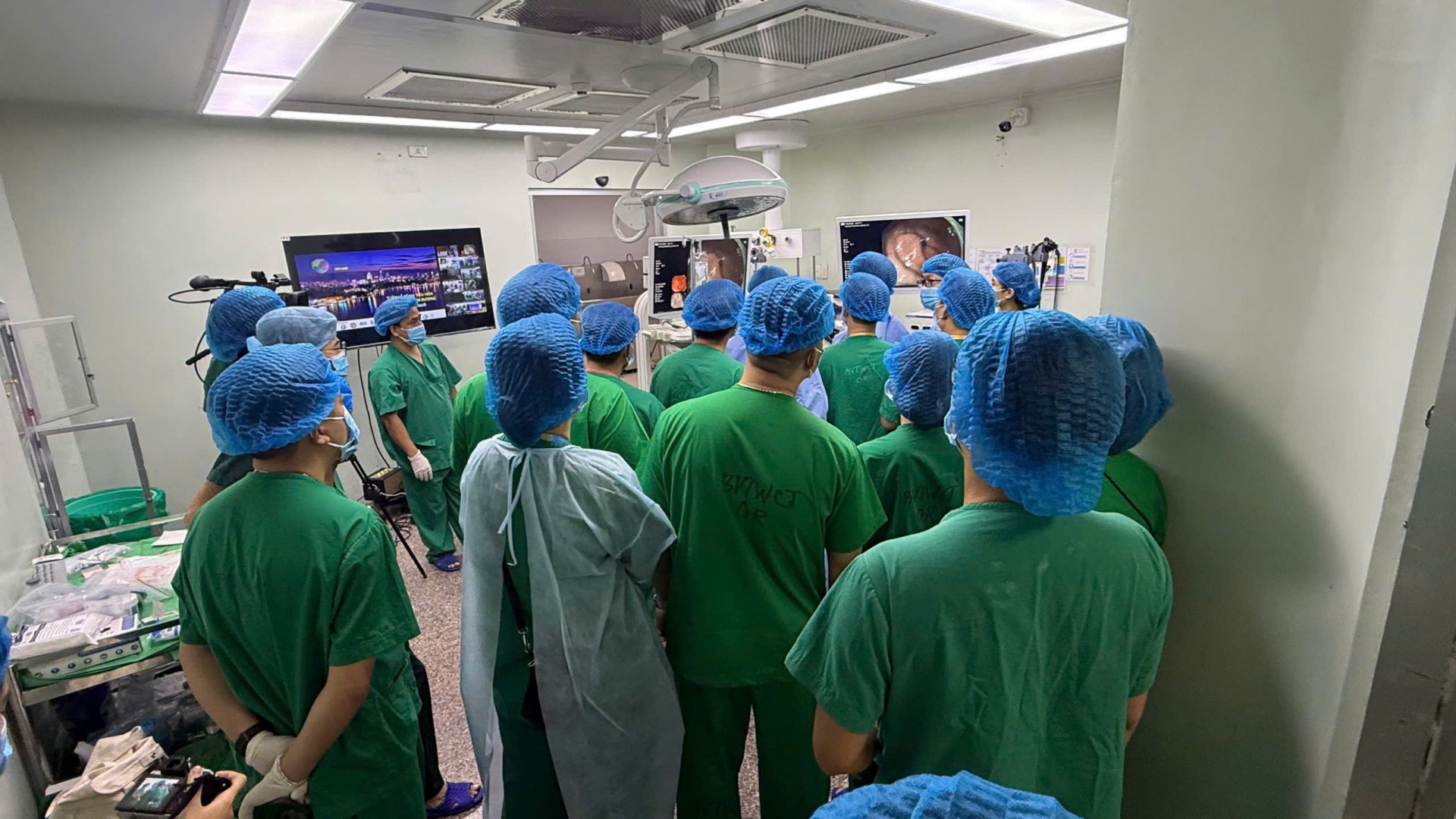 Lần đầu tiên thực hiện nội soi siêu âm tại Bệnh viện Đa khoa Trung ương Cần Thơ