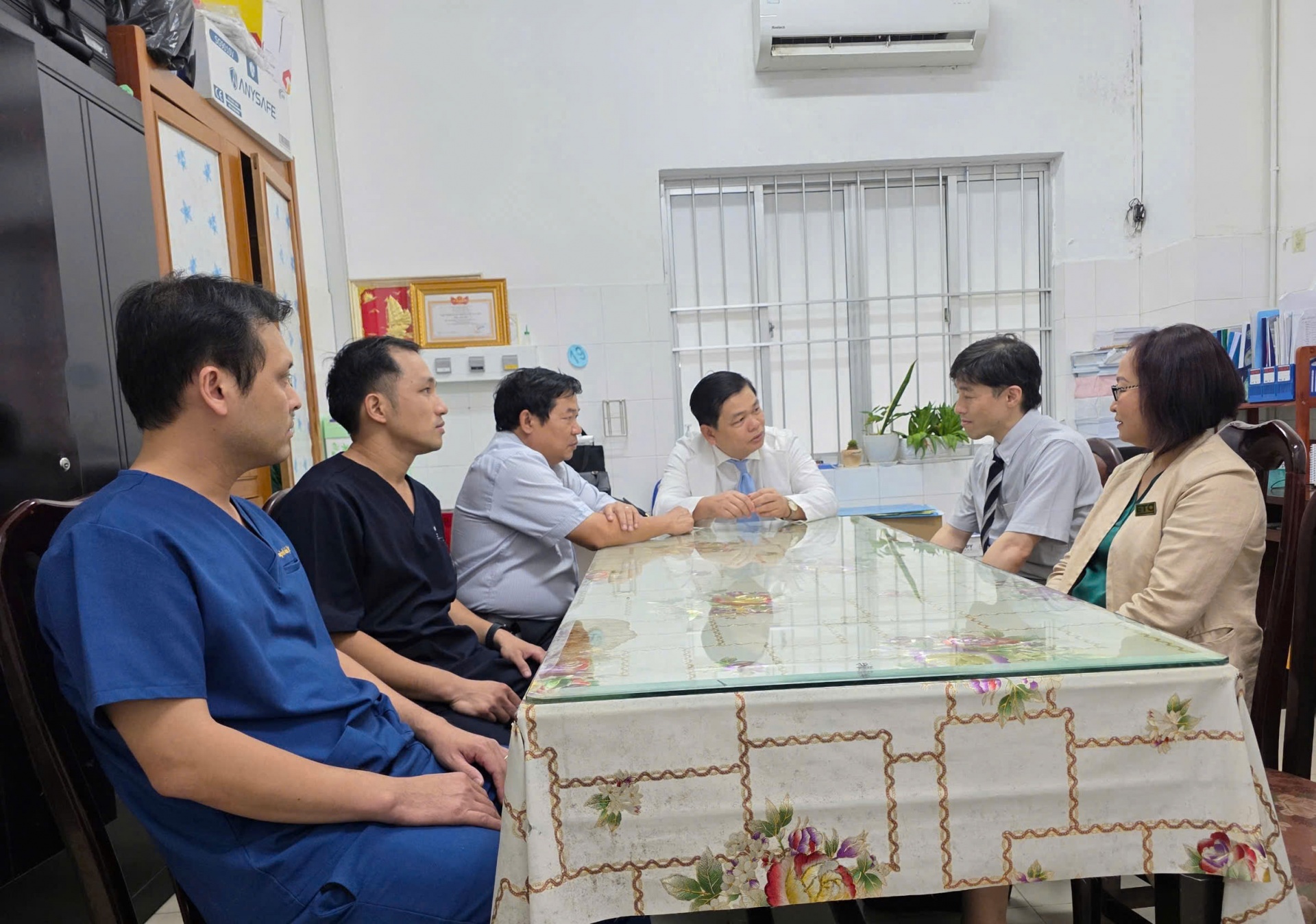 Lần đầu tiên thực hiện nội soi siêu âm tại Bệnh viện Đa khoa Trung ương Cần Thơ