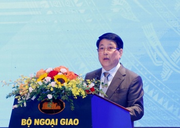 vai tro kien tao hoa binh cua ngoai giao viet nam duoc the hien xuyen suot