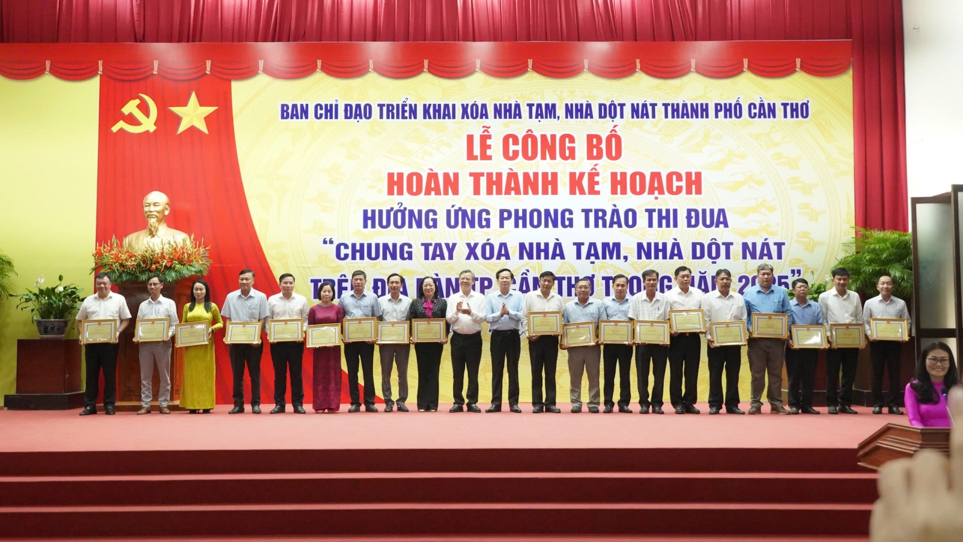 Cần Thơ hoàn thành phong trào thi đua chung tay xóa nhà tạm, nhà dột nát
