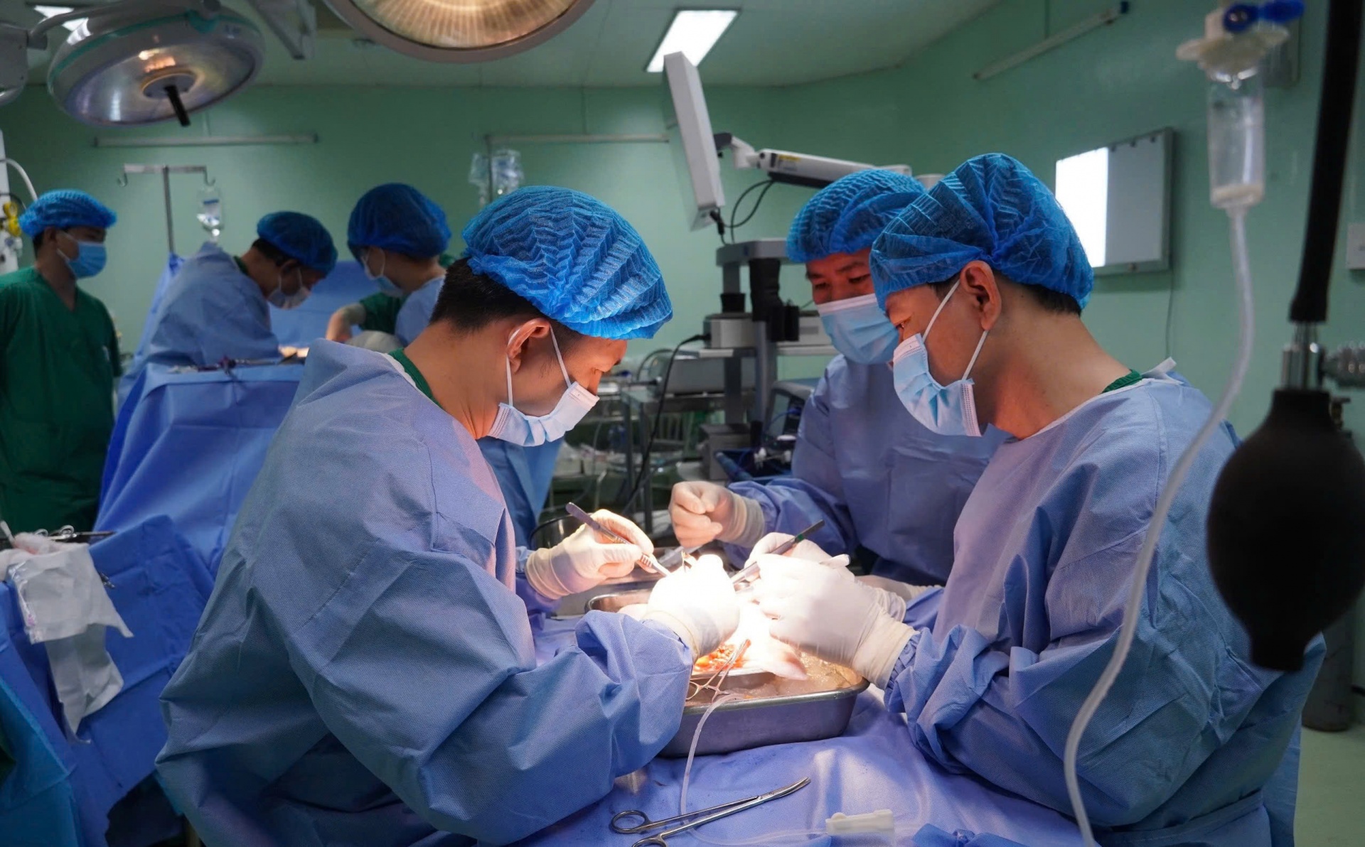 Bệnh viện Đa khoa Trung ương Cần Thơ làm chủ kỹ thuật ghép thận Bệnh viện Đa khoa Trung ương Cần Thơ làm chủ kỹ thuật ghép thận