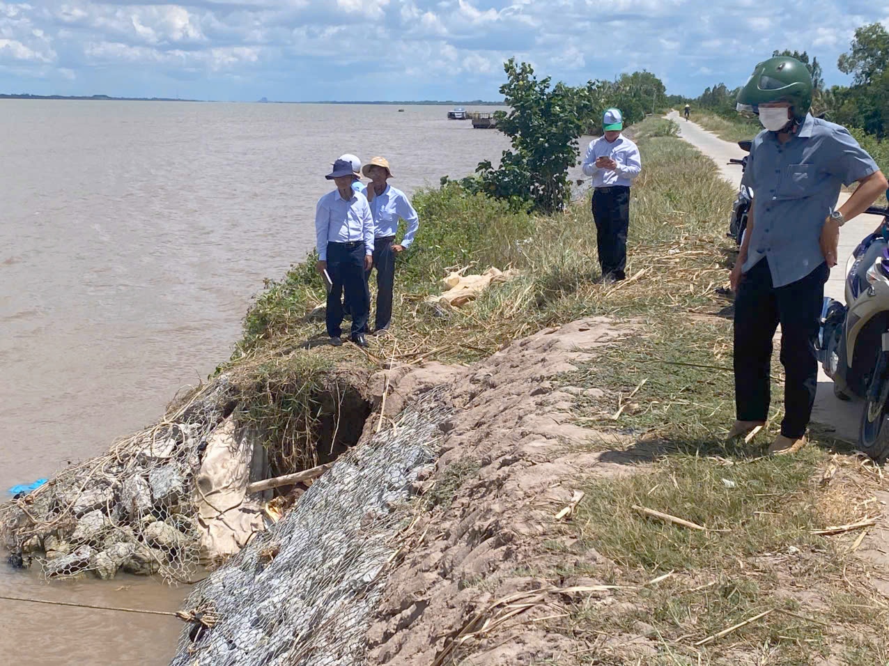 Thấp thỏm, lo âu trước sạt lở ở vùng ĐBSCL