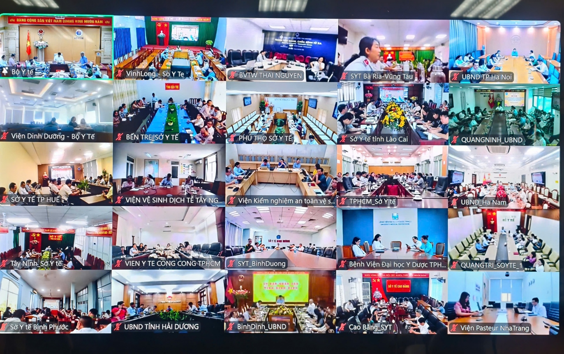 Hội nghị kết nối trực tuyến với 63 tỉnh, thành - Ảnh: VGP Hội nghị kết nối trực tuyến với 63 tỉnh, thành - Ảnh: VGP