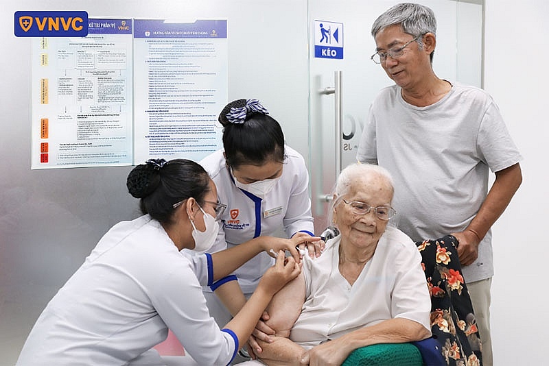 Công ty Vắc xin Việt Nam và Quỹ Đầu tư Trực tiếp Nga ký kết thỏa thuận hợp tác chiến lược