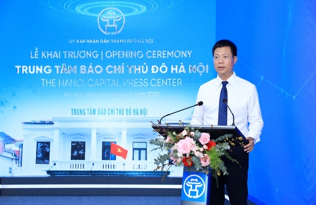 Giám đốc Trung tâm Truyền thông, Dữ liệu và Công nghệ số TP. Hà Nội Đỗ Đình Sơn phát biểu tại lễ khai trương.