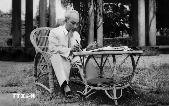 Chủ tịch Hồ Chí Minh. (Ảnh: TTXVN) Chủ tịch Hồ Chí Minh. (Ảnh: TTXVN)