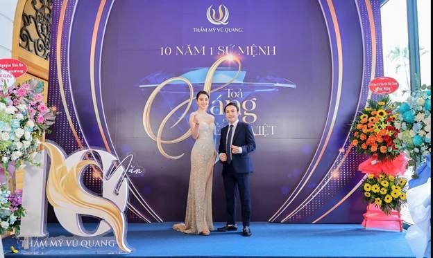 Hành trình 13 năm xây dựng thương hiệu Thẩm mỹ Vũ Quang Hành trình 13 năm xây dựng thương hiệu Thẩm mỹ Vũ Quang