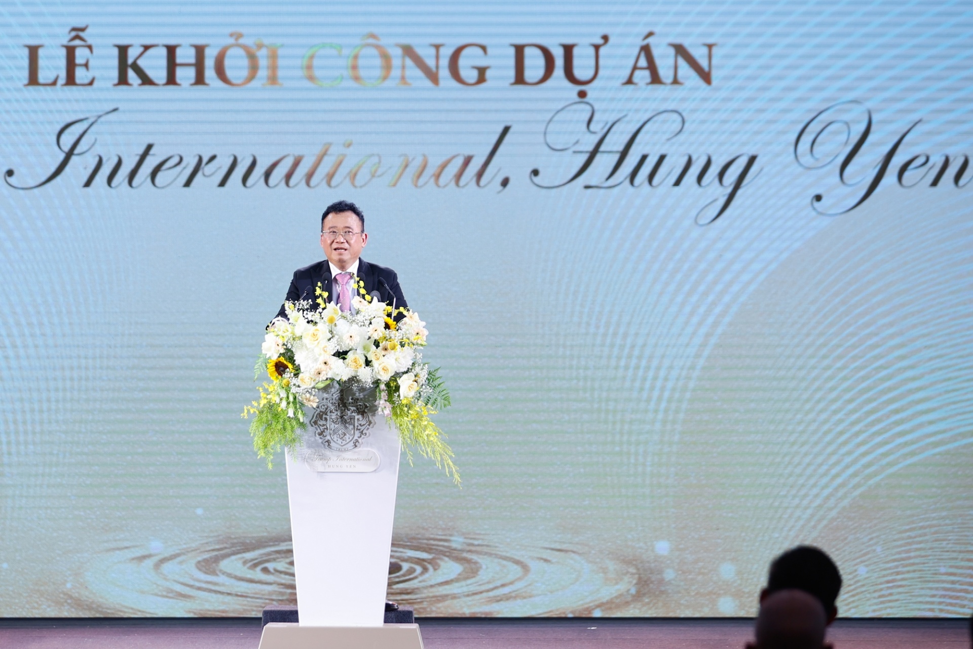 Thủ tướng dự lễ khởi công dự án Trump International Hưng Yên Thủ tướng dự lễ khởi công dự án Trump International Hưng Yên