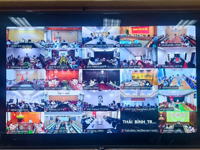 Hội nghị kết nối từ điểm cầu Bộ Y tế đến nhiều điểm cầu trên toàn quốc. (Ảnh: Vietnam+) Hội nghị kết nối từ điểm cầu Bộ Y tế đến nhiều điểm cầu trên toàn quốc. (Ảnh: Vietnam+)