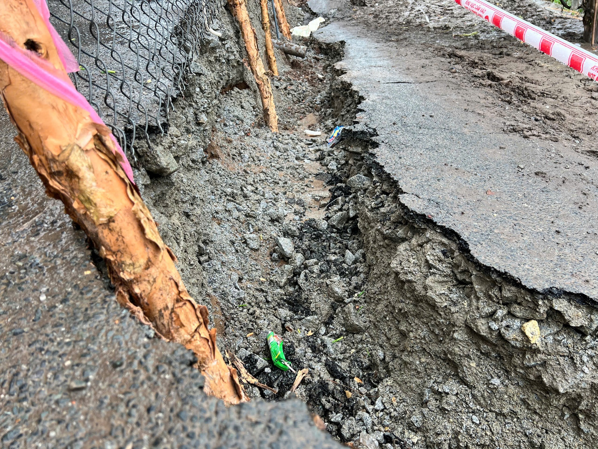 An Giang liên tiếp xảy ra các vụ sạt lở bờ sông, người dân nơm nớp lo sợ