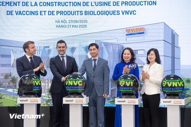 Quyết tâm đưa quan hệ Việt Nam-Pháp đi vào thực chất và hiệu quả Quyết tâm đưa quan hệ Việt Nam-Pháp đi vào thực chất và hiệu quả