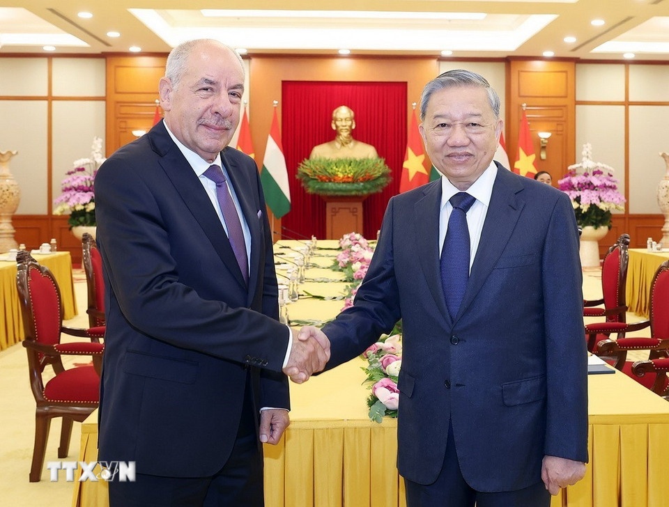 Tổng Bí thư Tô Lâm hội kiến Tổng thống Hungary Sulyok Tamas thăm chính thức Việt Nam. (Ảnh: TTXVN) Tổng Bí thư Tô Lâm hội kiến Tổng thống Hungary Sulyok Tamas thăm chính thức Việt Nam. (Ảnh: TTXVN)