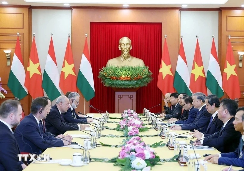 Việt Nam và Hungary đẩy mạnh hợp tác trên nhiều lĩnh vực Việt Nam và Hungary đẩy mạnh hợp tác trên nhiều lĩnh vực