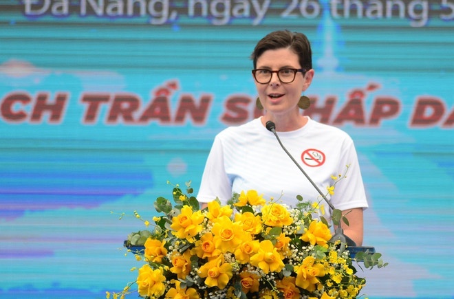 Tiến sỹ Angela Pratt - Trưởng Đại diện Tổ chức Y tế thế giới tại Việt Nam, phát biểu. (Ảnh: TTXVN) Tiến sỹ Angela Pratt - Trưởng Đại diện Tổ chức Y tế thế giới tại Việt Nam, phát biểu. (Ảnh: TTXVN)