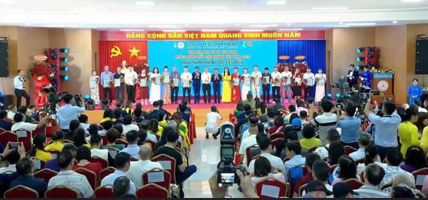 Công ty Yến sào Khánh Hoà luôn hướng đến các hoạt động xã hội cộng đồng với tổng số tiền hơn 10 tỷ đồng Công ty Yến sào Khánh Hoà dành hơn 10 tỷ đồng cho hoạt động thiện nguyện