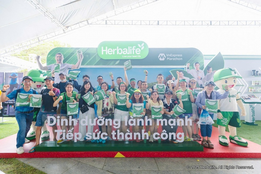 Herbalife Việt Nam đồng hành cùng giải chạy VnEpxress Marathon Quy Nhơn với hơn 12.000 người tham gia