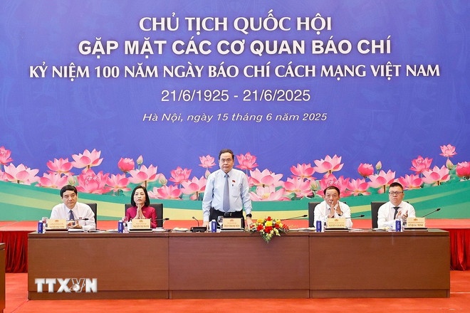 Chủ tịch Quốc hội Trần Thanh Mẫn gặp mặt các cơ quan báo chí. (Ảnh: TTXVN) Chủ tịch Quốc hội Trần Thanh Mẫn gặp mặt các cơ quan báo chí. (Ảnh: TTXVN)