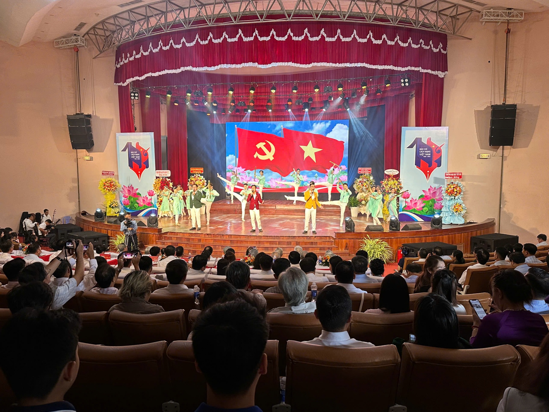 Cần Thơ: Họp mặt kỷ niệm 100 năm Ngày Báo chí Cách mạng Việt Nam