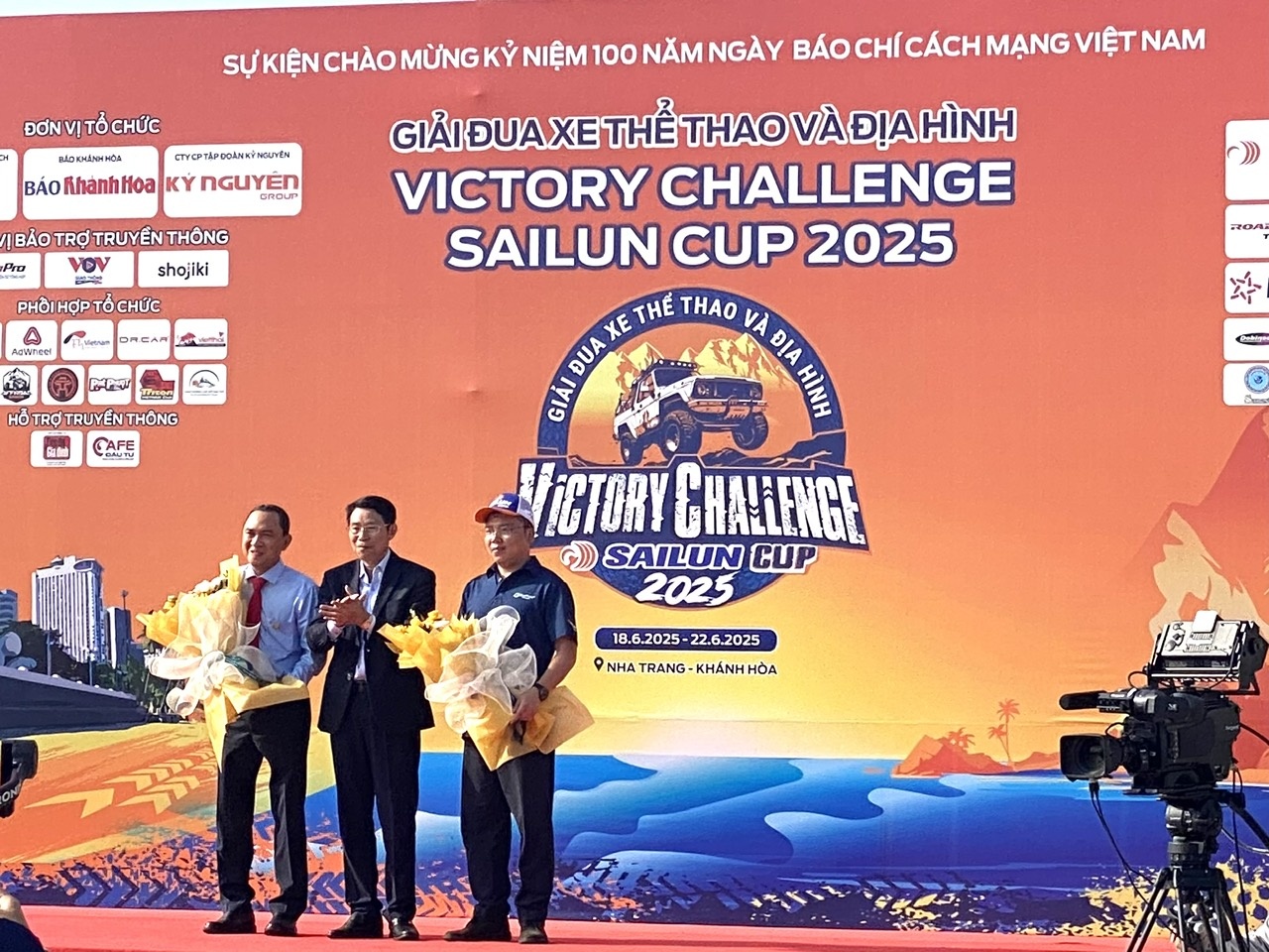 Lễ khai mạc Giải đua xe thể thao và địa hình Victory Challenge Sailun Cup 2025