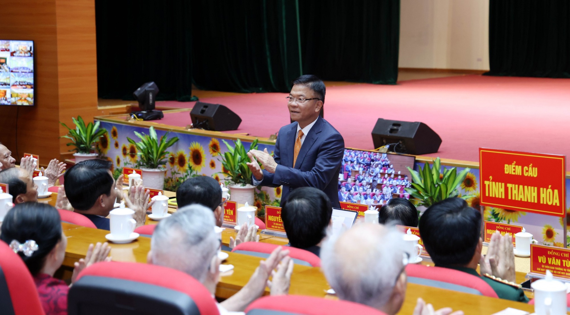 Phó Thủ tướng Lê Thành Long dự lễ công bố tại tỉnh Thanh Hóa - Ảnh: VGP Phó Thủ tướng Lê Thành Long dự lễ công bố tại tỉnh Thanh Hóa - Ảnh: VGP