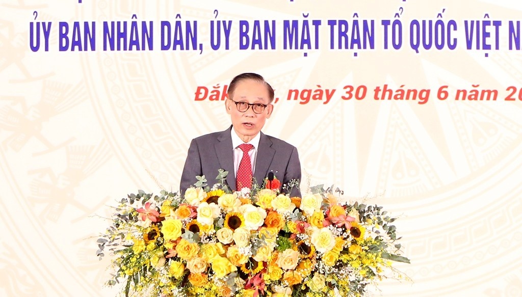 Đồng chí Lê Hoài Trung, Bí thư Trung ương Đảng, Chánh Văn phòng Trung ương Đảng phát biểu tại buổi lễ Đồng chí Lê Hoài Trung, Bí thư Trung ương Đảng, Chánh Văn phòng Trung ương Đảng phát biểu tại buổi lễ