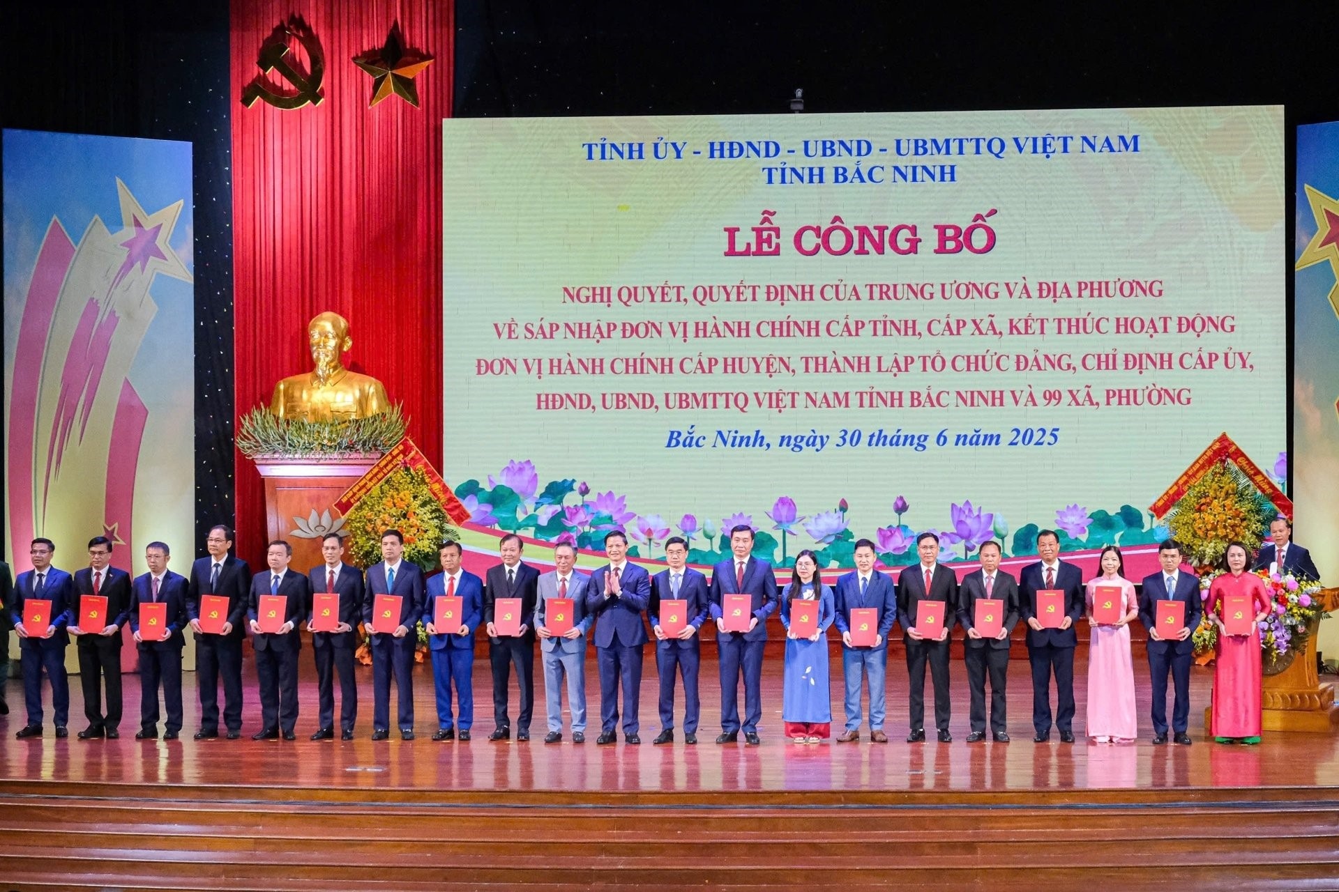 Nhiều Giám đốc, Phó Giám đốc Sở về giữ chức Bí thư Đảng ủy xã, phường của tỉnh Bắc Ninh mới