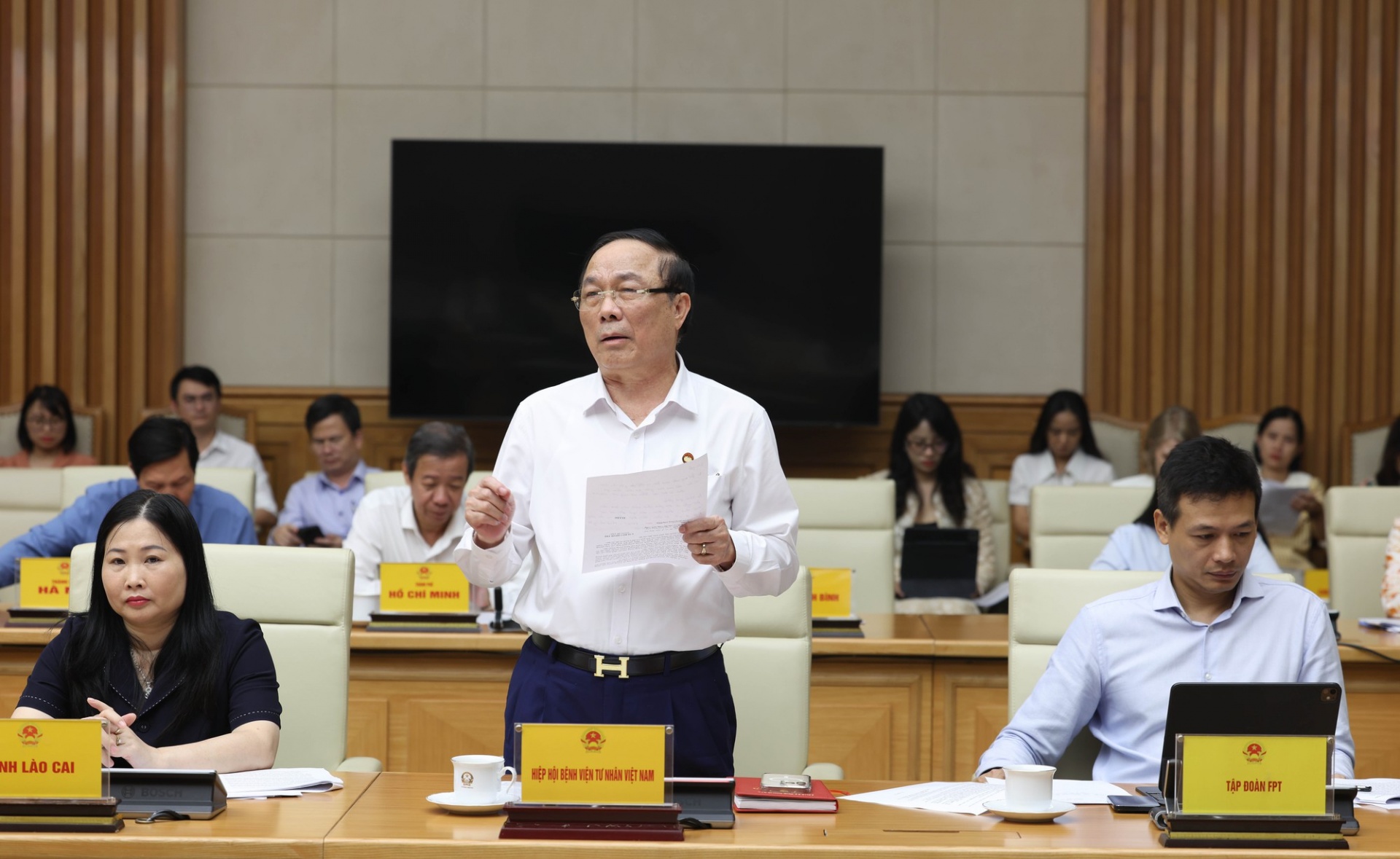 GS.TS. Nguyễn Văn Đệ, Chủ tịch Hiệp hội Bệnh viện tư nhân Việt Nam cho rằng, cần thúc đẩy mạnh mẽ sự tham gia của kinh tế tư nhân vào lĩnh vực y tế - Ảnh: VGP GS.TS. Nguyễn Văn Đệ, Chủ tịch Hiệp hội Bệnh viện tư nhân Việt Nam cho rằng, cần thúc đẩy mạnh mẽ sự tham gia của kinh tế tư nhân vào lĩnh vực y tế - Ảnh: VGP