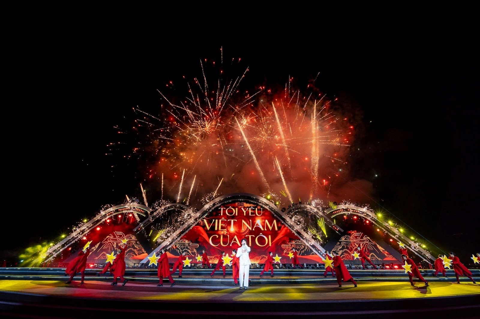 undefined DIFF 2025 mang thông điệp chuyển giao thời đại, khẳng định khát vọng và quyết tâm của thành phố trong giai đoạn mới