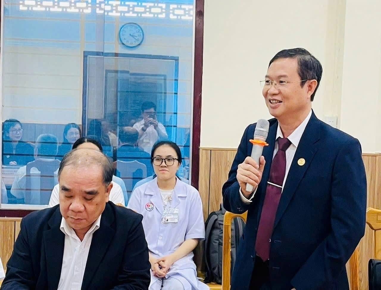 Đoàn công tác BV số 1 – Đại học Y khoa Quảng Tây (Trung Quốc) hợp tác với BVĐK Khánh Hòa