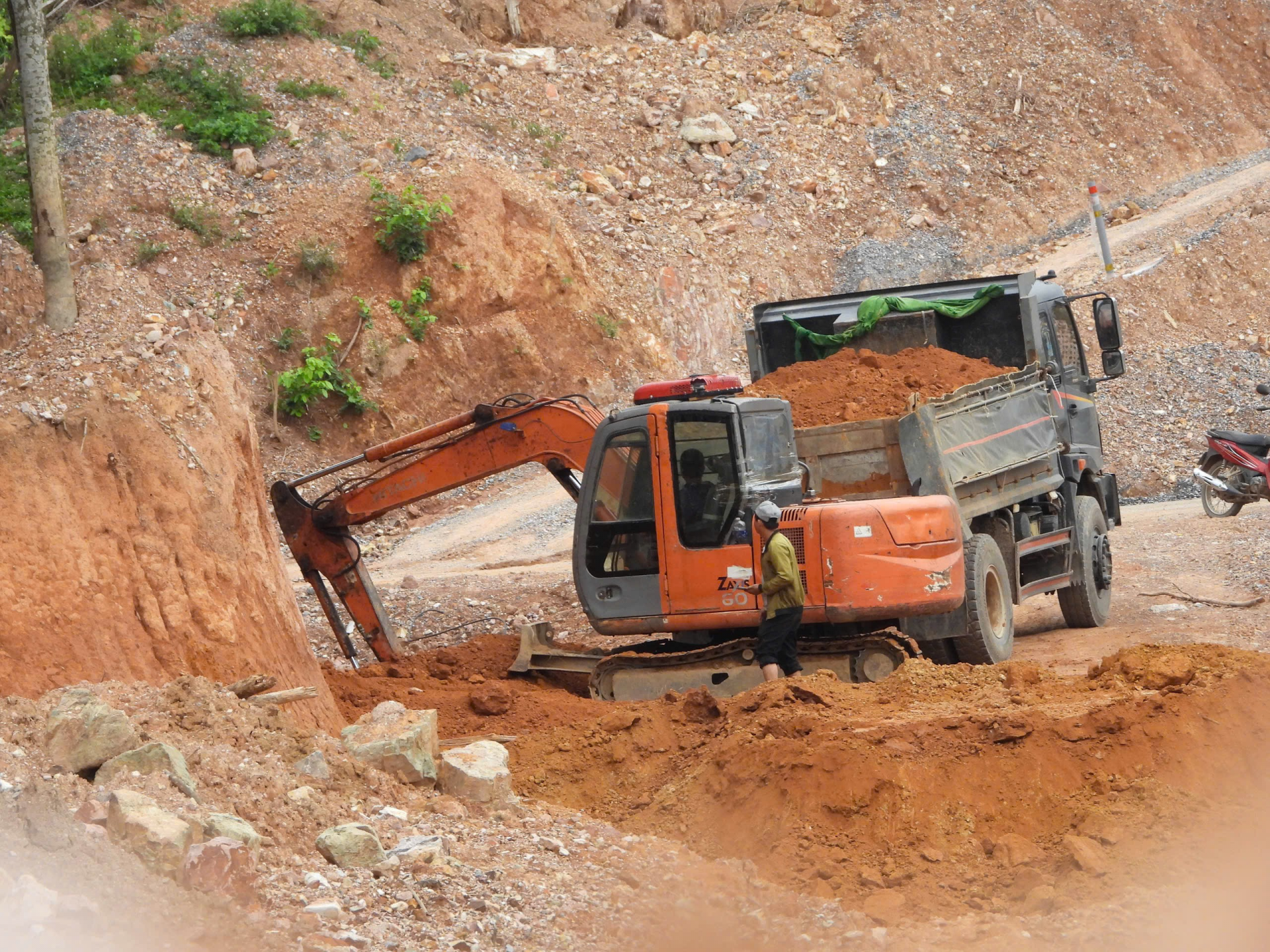 Trưởng Công an xã được phạt đến 50% mức tiền phạt tối đa, tịch thu phương tiện vi phạm hành chính Trưởng Công an xã được phạt đến 50% mức tiền phạt tối đa, tịch thu phương tiện vi phạm hành chính