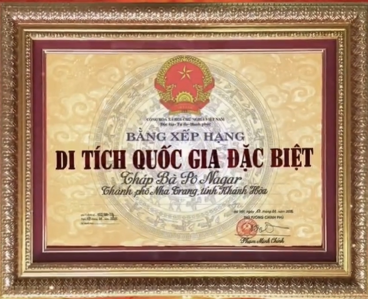 Lễ công bố và đón nhận bằng xếp hạng di tích quốc gia đặc biệt Tháp Bà Pô Nagar