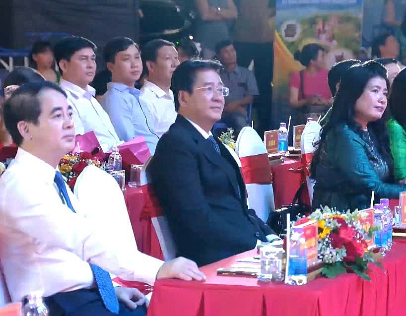 Lễ công bố và đón nhận bằng xếp hạng di tích quốc gia đặc biệt Tháp Bà Pô Nagar