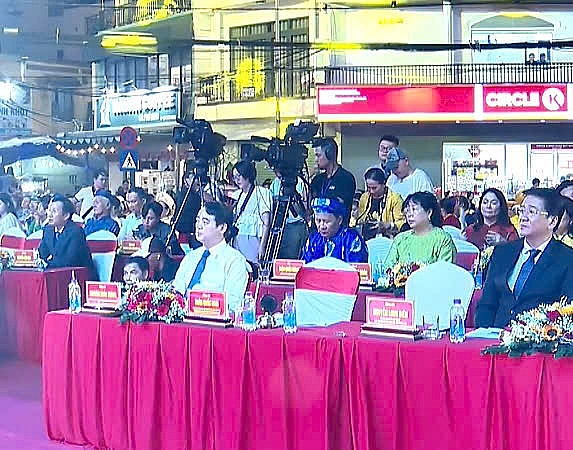 Lễ công bố và đón nhận bằng xếp hạng di tích quốc gia đặc biệt Tháp Bà Pô Nagar