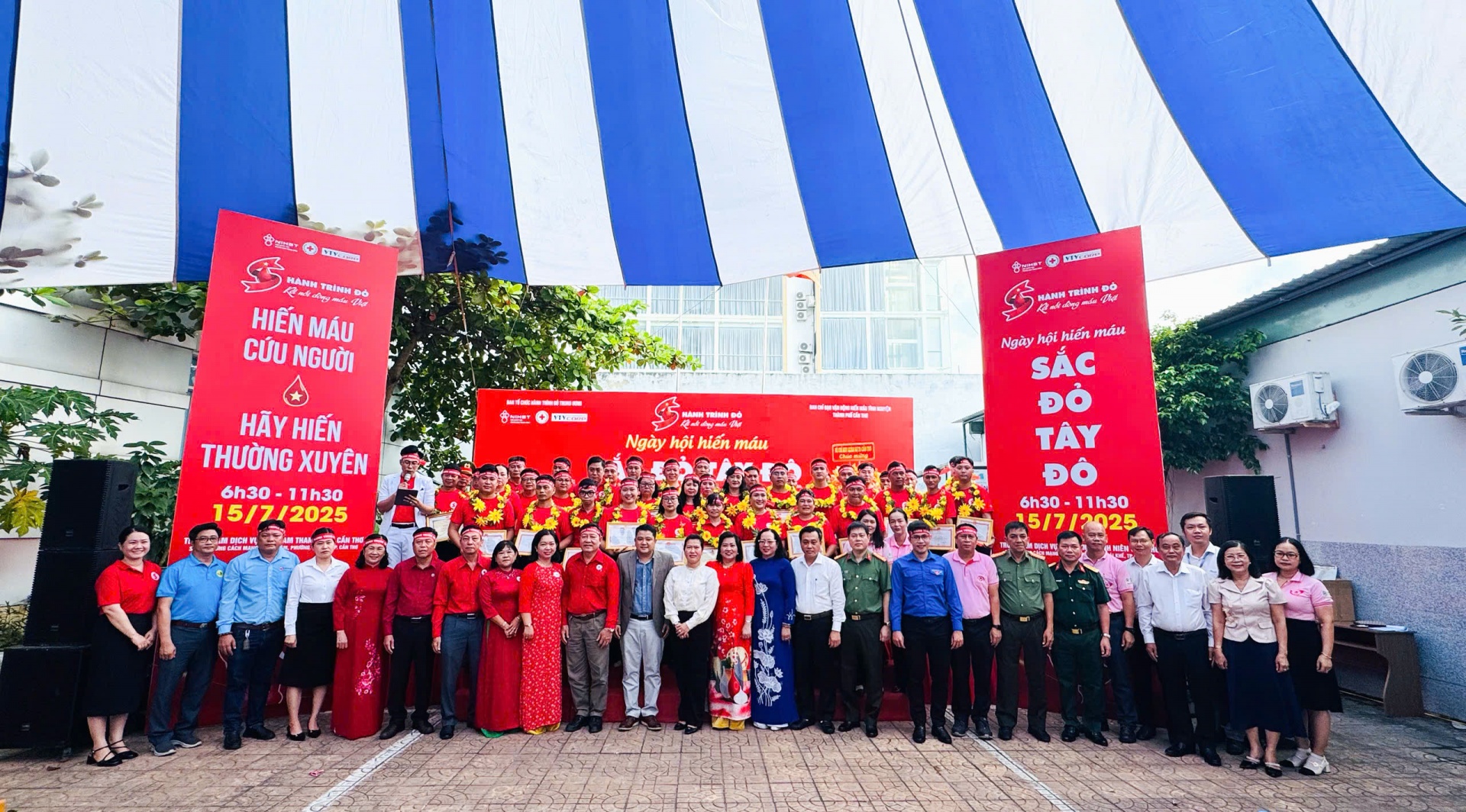 Cần Thơ: Ngày hội hiến máu “Sắc đỏ Tây Đô” Cần Thơ: Ngày hội hiến máu “Sắc đỏ Tây Đô”