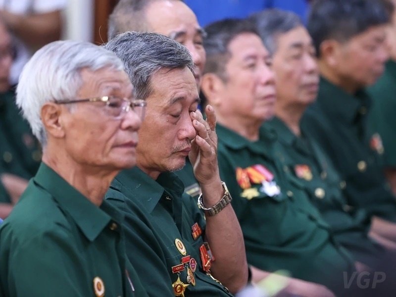 Thủ tướng yêu cầu các bộ ngành, địa phương tiếp tục chăm lo tốt đời sống người có công với cách mạng nhân dịp kỷ niệm 78 năm Ngày Thương binh - Liệt sĩ 