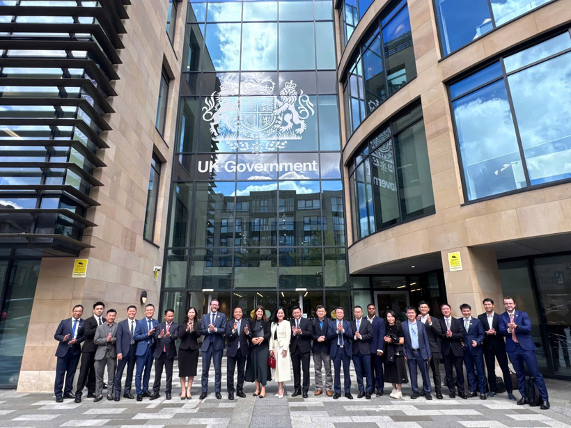 Trường Đại học Điện lực tham dự tọa đàm “Điện gió ngoài khơi Việt Nam” tại Vương quốc Anh Trường Đại học Điện lực tham dự tọa đàm “Điện gió ngoài khơi Việt Nam” tại Vương quốc Anh