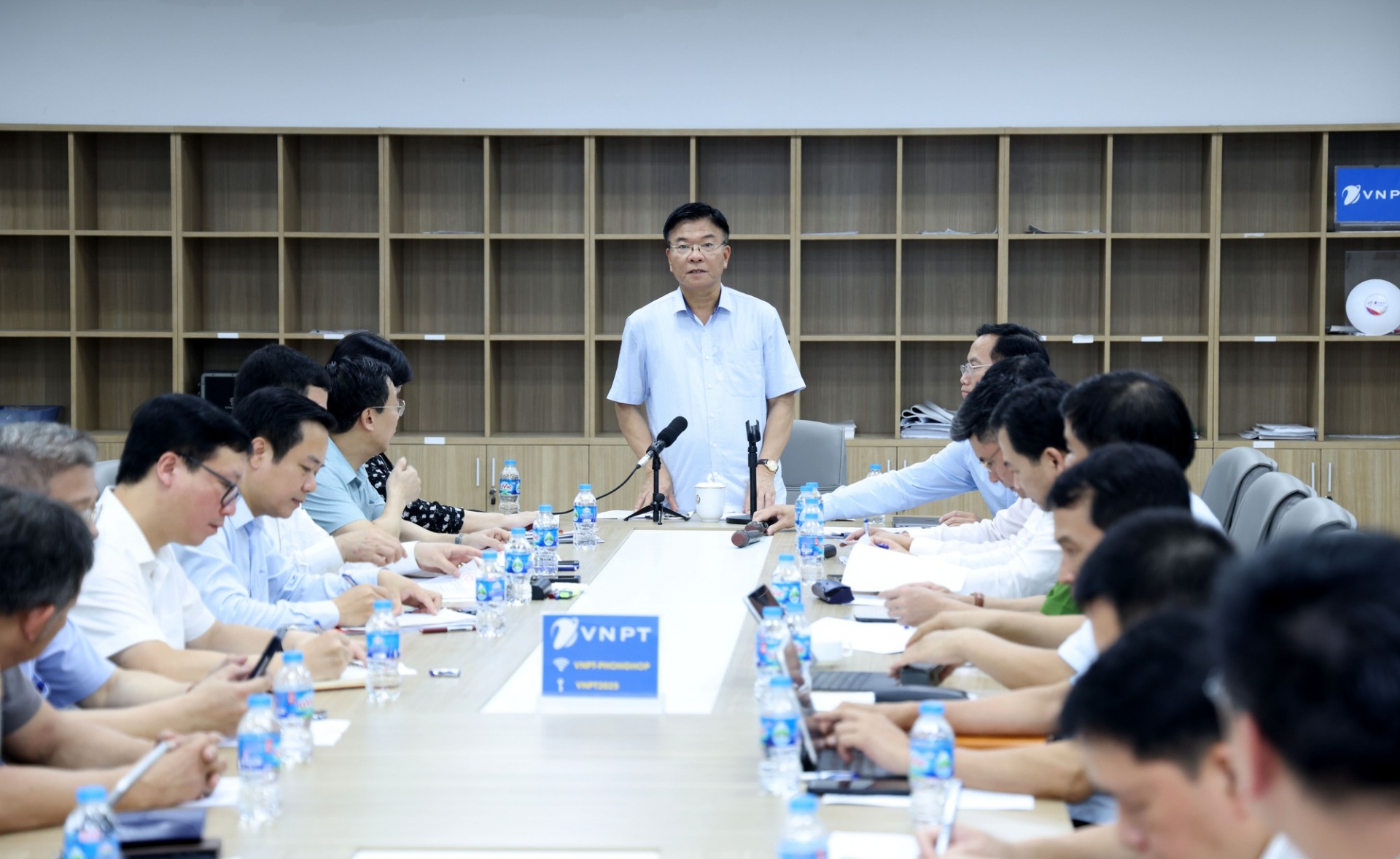   Phó Thủ tướng đề nghị Bộ Y tế báo cáo Thủ tướng việc xử lý các vướng mắc cho dự án cơ sở 2 Bệnh viện Bạch Mai và Việt Đức trước 20/7 - Ảnh: VGP