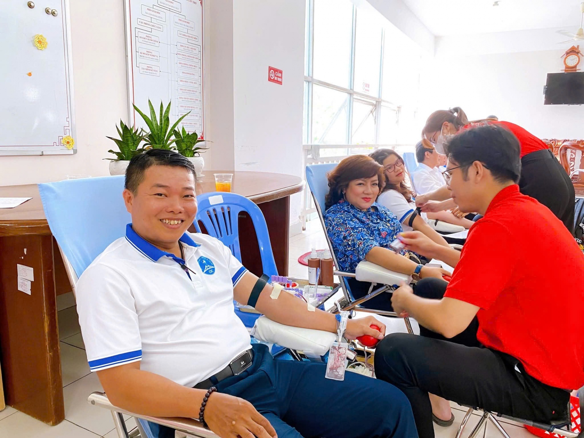 Trách nhiệm và tự hào khi hiến máu cứu người