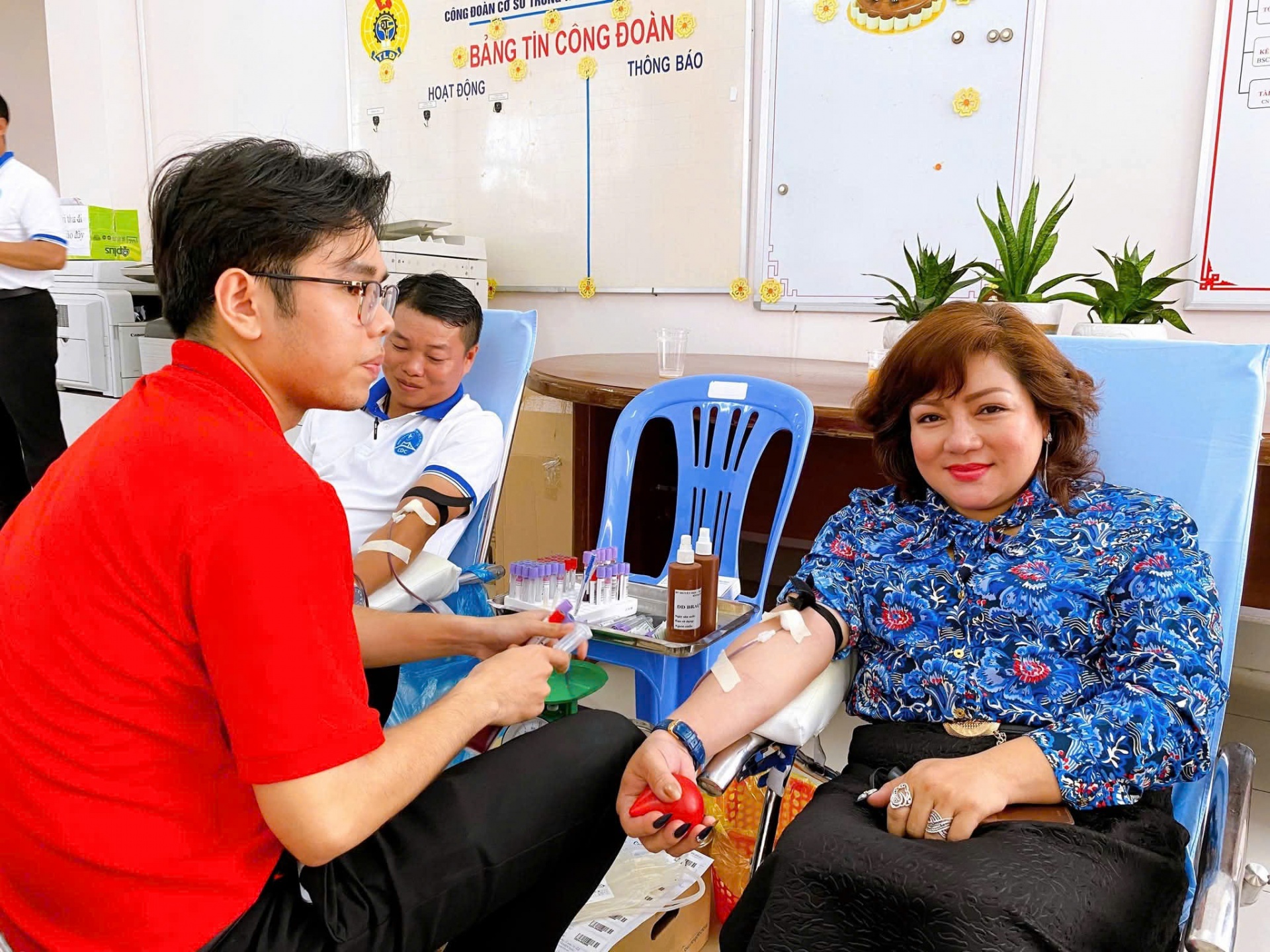 Trách nhiệm và tự hào khi hiến máu cứu người