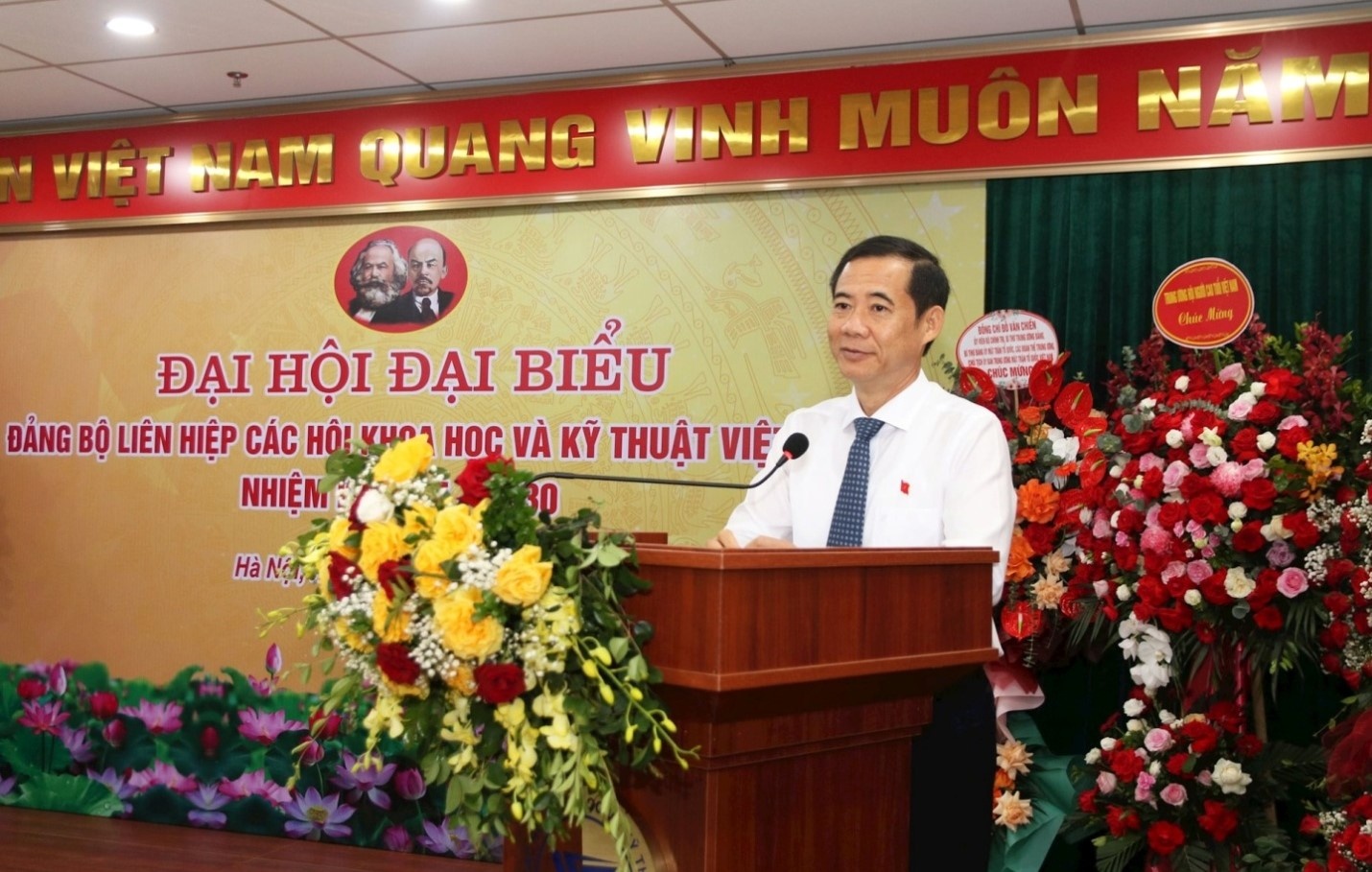 Phó Bí thư Đảng ủy MTTQ, các đoàn thể Trung ương Nguyễn Thái Học phát biểu tai Đại hội Phó Bí thư Đảng ủy MTTQ, các đoàn thể Trung ương Nguyễn Thái Học phát biểu tai Đại hội