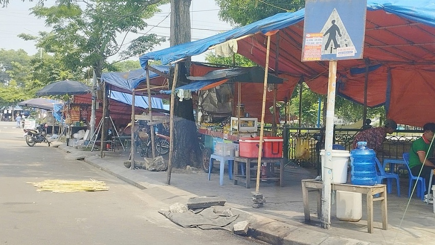 Phú Thọ: Công viên, Quảng trường hàng chục tỷ đồng bị chiếm dụng, gây ô nhiễm môi trường nghiêm trọng Phú Thọ: Công viên, Quảng trường hàng chục tỷ đồng bị chiếm dụng, gây ô nhiễm môi trường nghiêm trọng