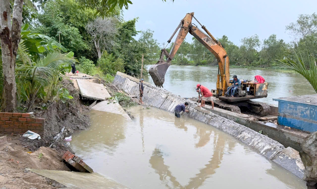 Cần Thơ ghi nhận 41 vụ sạt lở trong 7 tháng đầu năm, thiệt hại trên 9 tỷ đồng Cần Thơ ghi nhận 41 vụ sạt lở trong 7 tháng đầu năm, thiệt hại trên 9 tỷ đồng