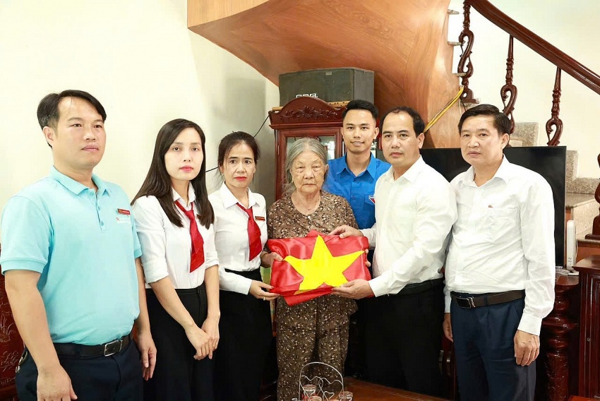 undefined Xã Sơn Đông (Phú Thọ): Thắp lên ngọn lửa tri ân ngày Thương binh Liệt sỹ 27/7